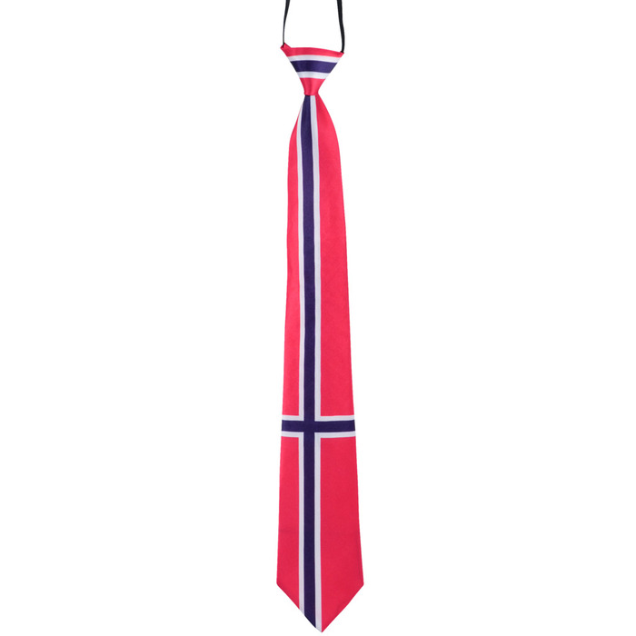 Slips med norsk flagg i rødt, hvitt og blått